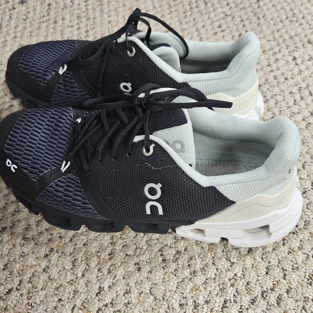 On Clouds missing insoles